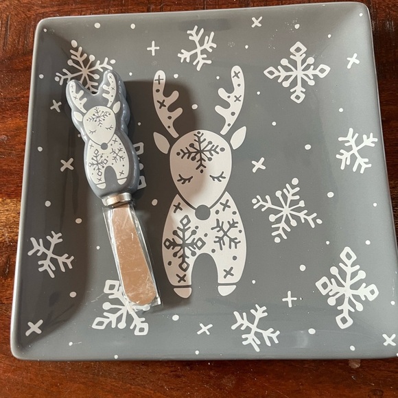 Temp-Tations Gray Seasonal Plate - Picture 1 of 3